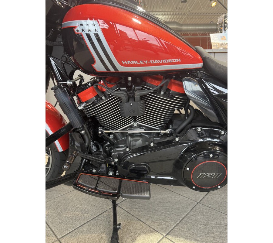 FLHXSE 2024 CVO™ Street Glide®