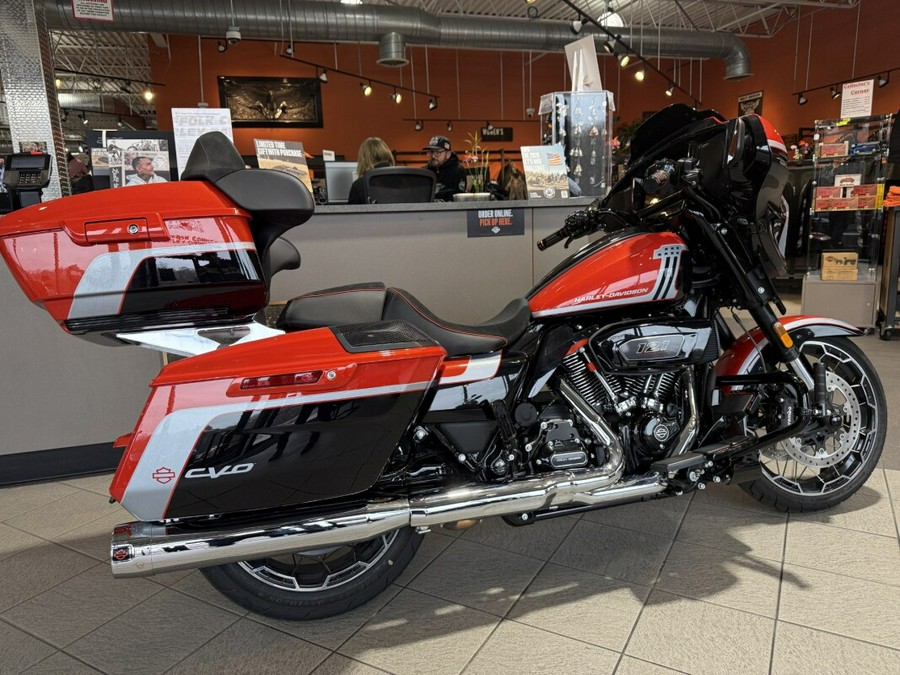 FLHXSE 2024 CVO™ Street Glide®