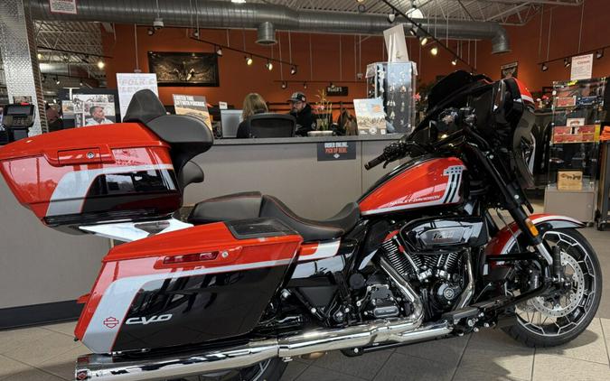 FLHXSE 2024 CVO™ Street Glide®