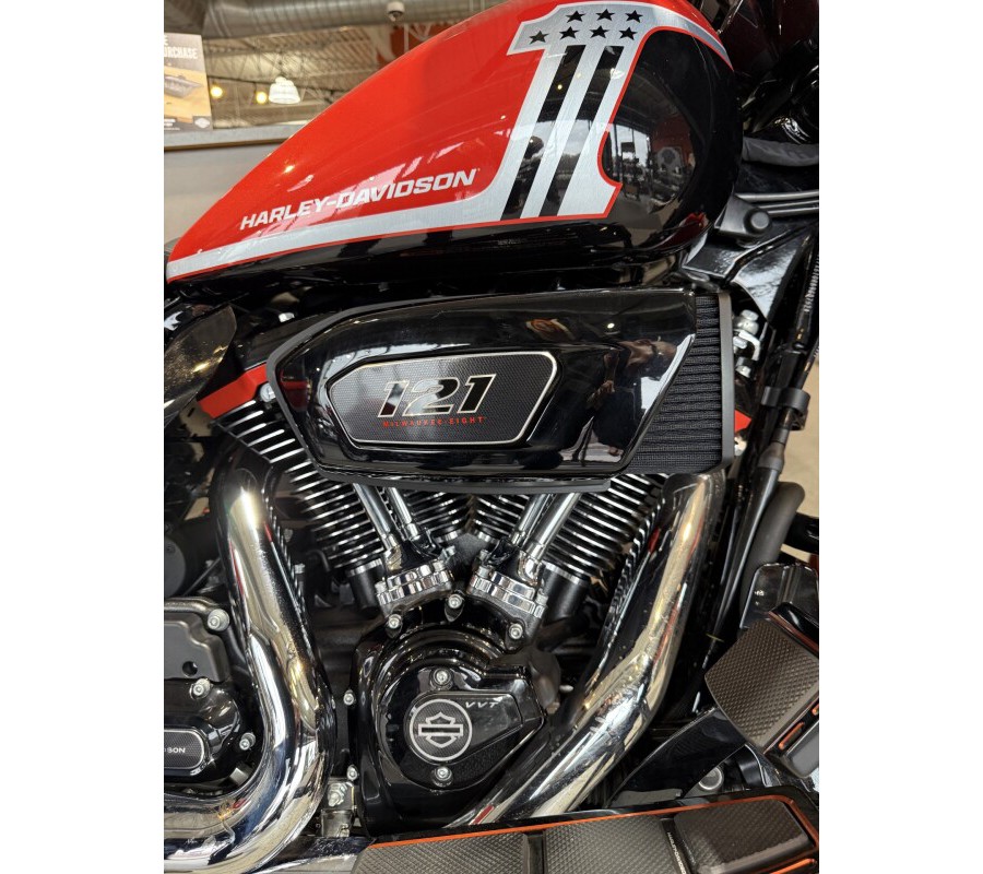 FLHXSE 2024 CVO™ Street Glide®