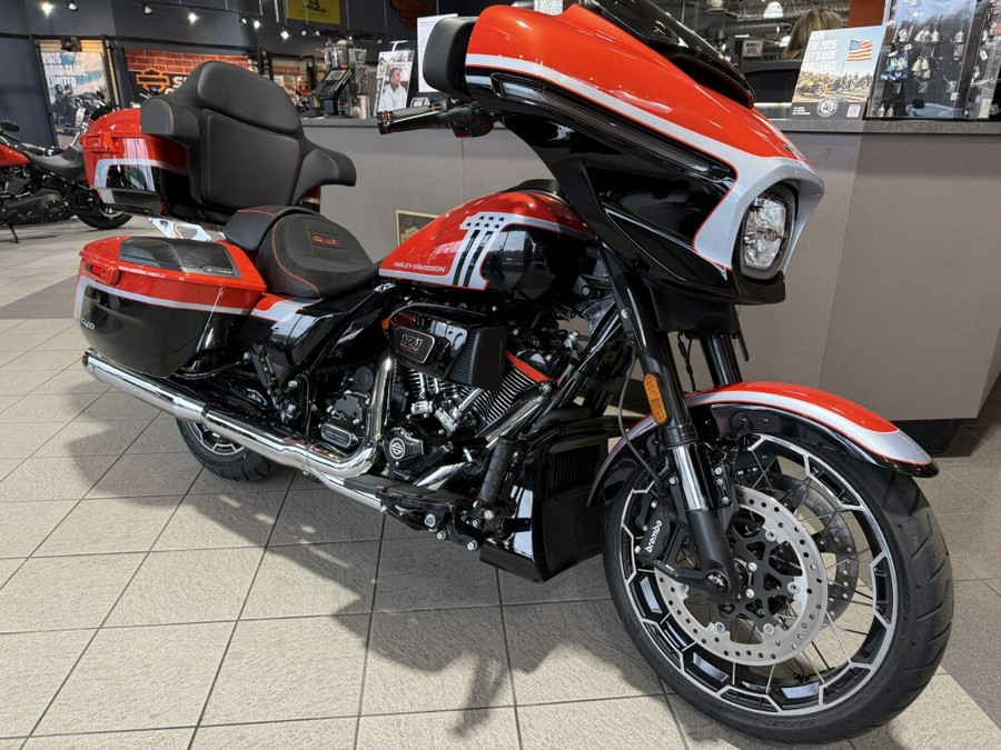 FLHXSE 2024 CVO™ Street Glide®