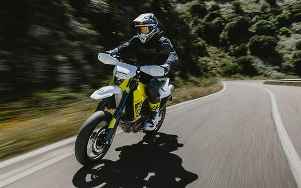 2026 Husqvarna 701 Supermoto