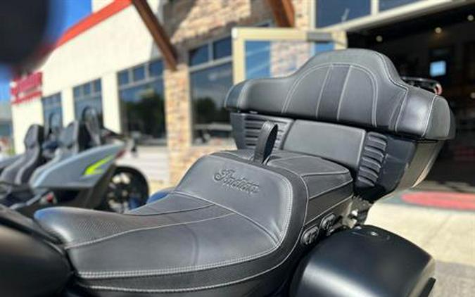 2023 Indian Motorcycle Roadmaster® Dark Horse®