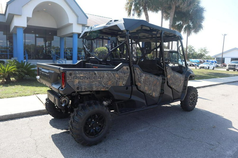 2023 Honda® Pioneer 1000-6 Deluxe Crew