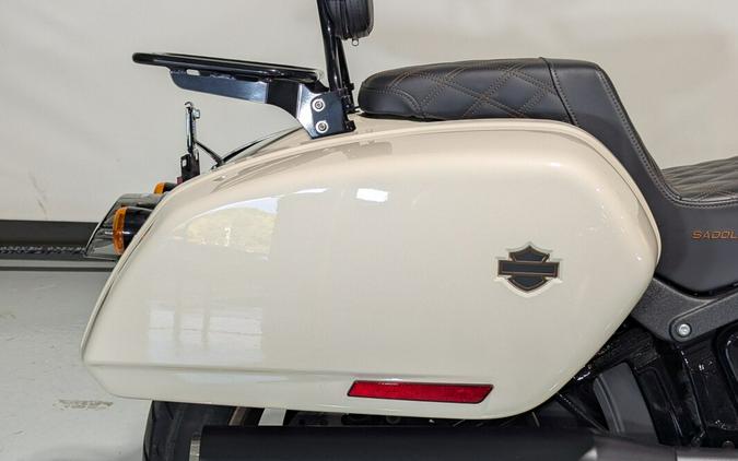 2023 Harley-Davidson® Low Rider® ST White Sand Pearl