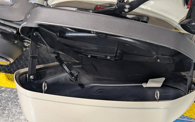 2023 Harley-Davidson® Low Rider® ST White Sand Pearl