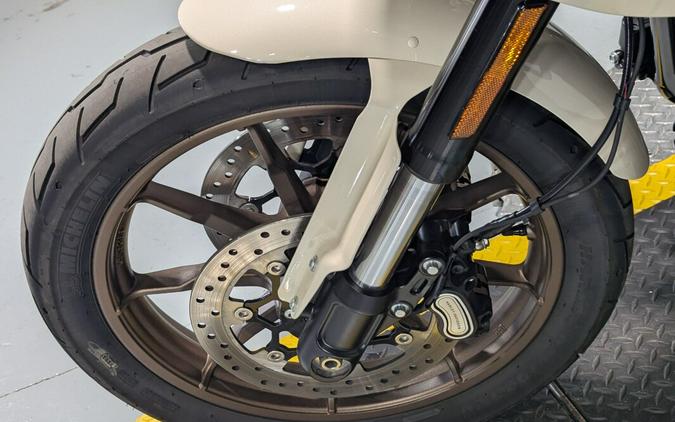 2023 Harley-Davidson® Low Rider® ST White Sand Pearl