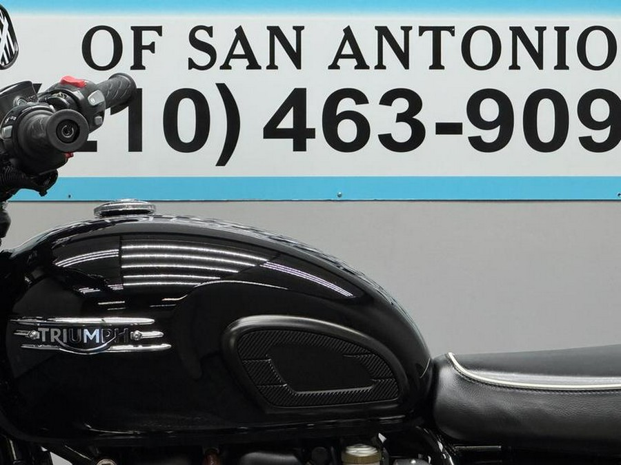 2023 Triumph Bonneville T120 Jet Black