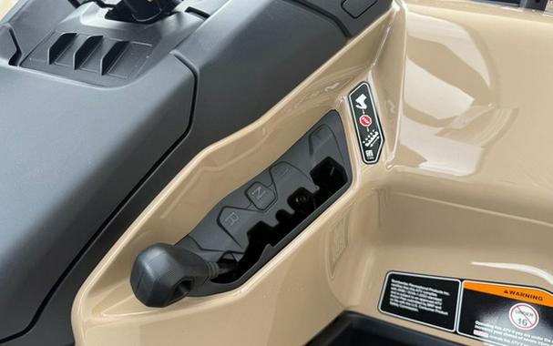 2027 Can-Am Outlander PRO S HD7