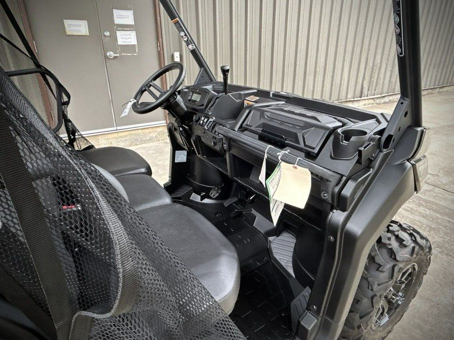 2025 Can-Am™ Defender DPS HD9