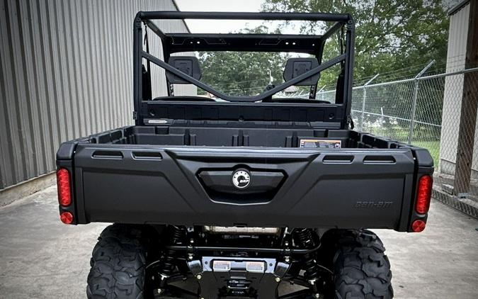 2025 Can-Am™ Defender DPS HD9