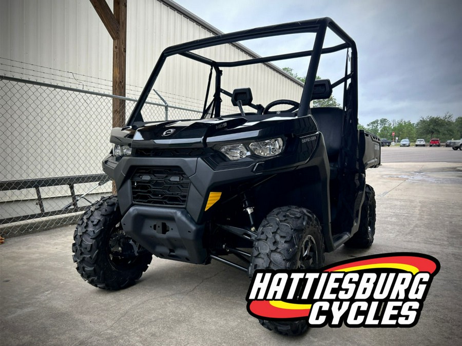 2025 Can-Am™ Defender DPS HD9