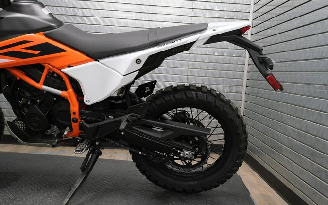 2026 KTM 390 ENDURO R