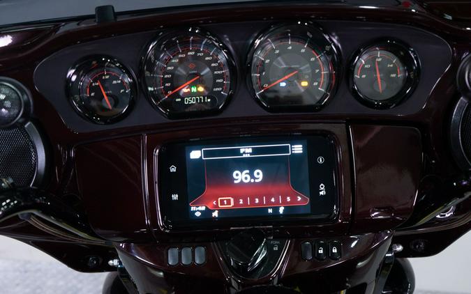 2019 Harley-Davidson CVO™ Street Glide®