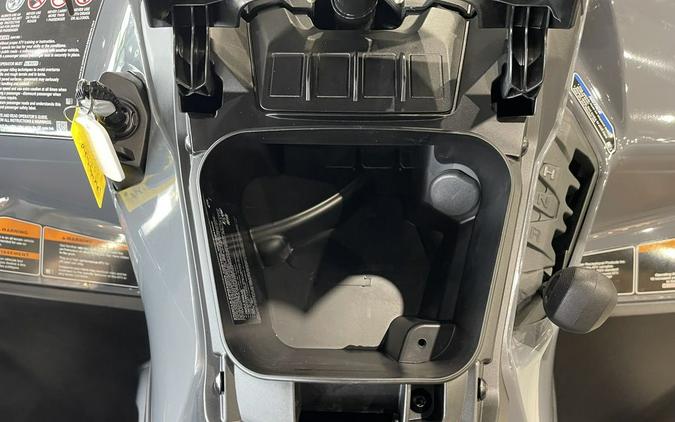 2026 Can-Am® Outlander MAX 6X6 DPS 700