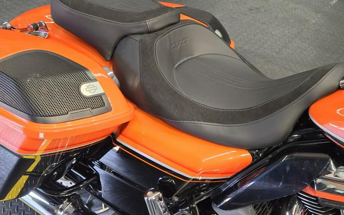 2022 Harley-Davidson CVO™ Road Glide Wicked Orange Pearl