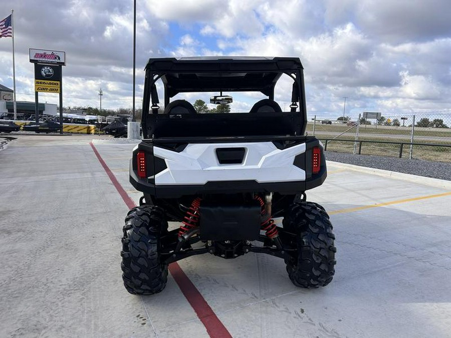 2017 Polaris® GENERAL™ 1000 EPS White Lightning