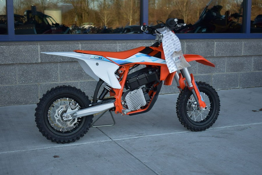 2024 KTM SX-E 3