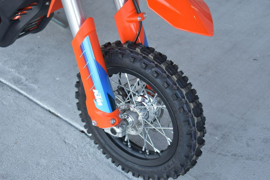 2024 KTM SX-E 3