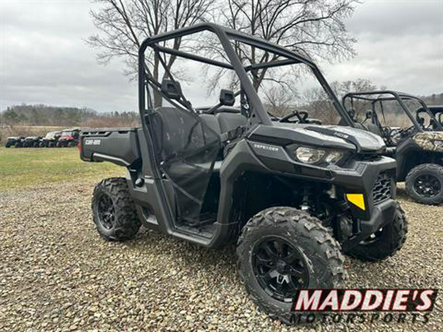 2023 Can-Am Defender DPS HD9