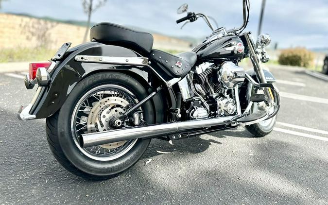 2017 Harley-Davidson® FLSTC - Heritage Softail® Classic