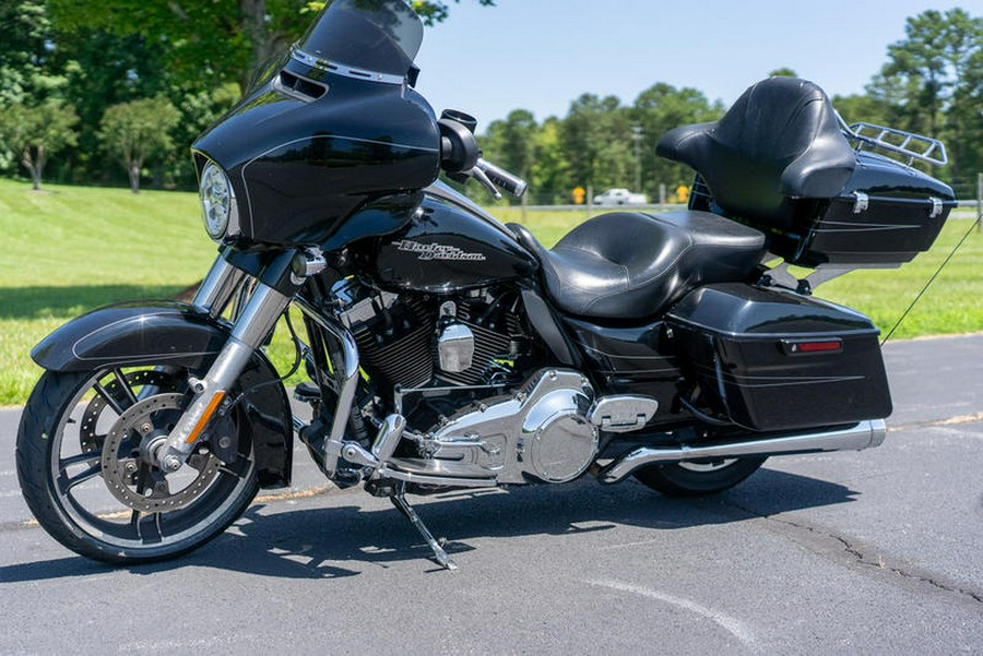 2016 Harley-Davidson® FLHXS - Street Glide® Special