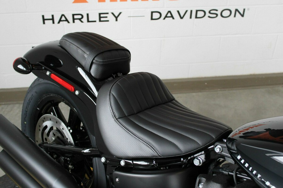 2024 Harley-Davidson Softail Street Bob 114 Cruiser FXBBS