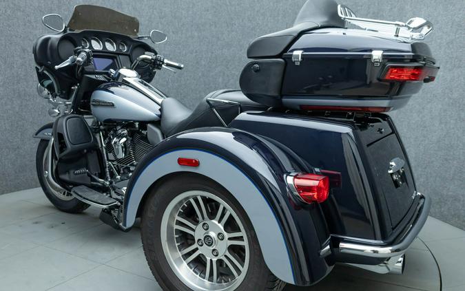 2019 HARLEY DAVIDSON FLHTCUTG TRI GLIDE ULTRA TRIKE W/ABS