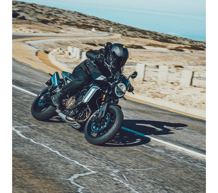 2027 Husqvarna Svartpilen 801 SE