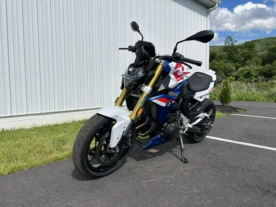 2024 BMW F 900 R