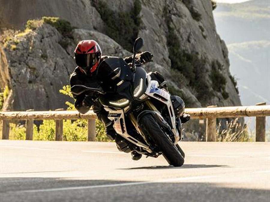2026 BMW R 1300 RS
