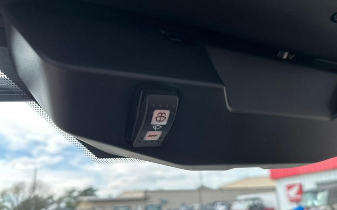 2026 Can-Am Defender DPS CAB HV HD9 CAN