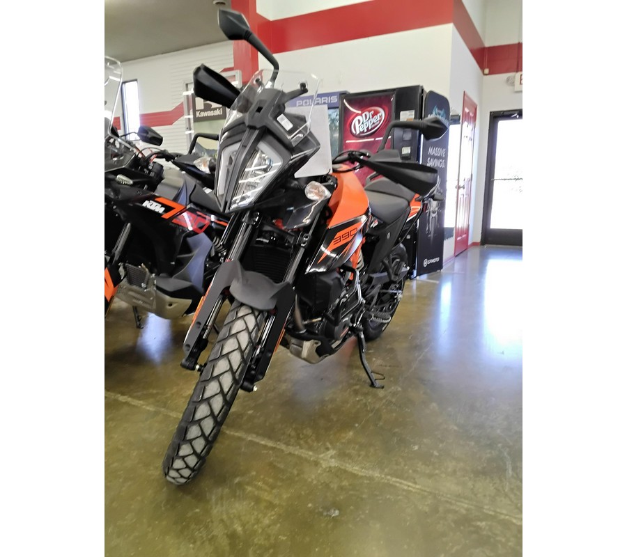 2023 KTM Adventure 390