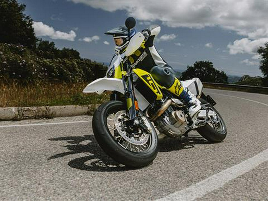 2026 Husqvarna 701 Supermoto