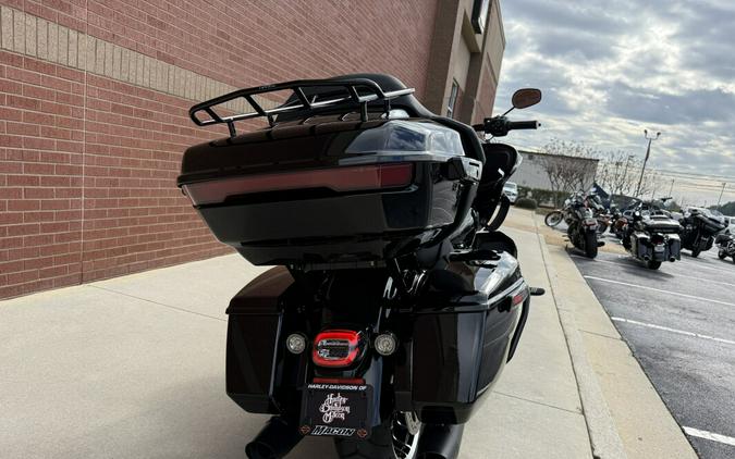 2026 Harley-Davidson® Road Glide Limited Vivid Black Black Trim