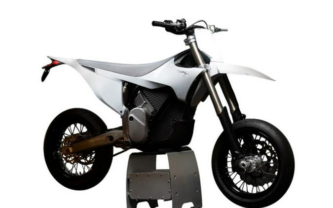 2026 Stark VARG SM 80 hp Hard 200-225lbs (Enduro)