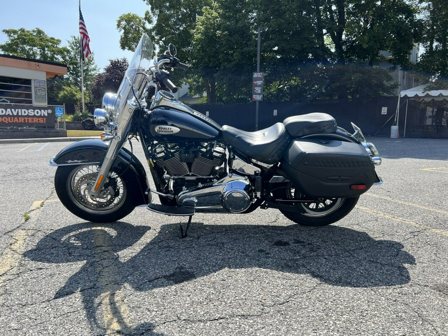 2022 Harley-Davidson Heritage Classic 114 Vivid Black