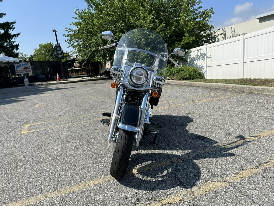 2022 Harley-Davidson Heritage Classic 114 Vivid Black