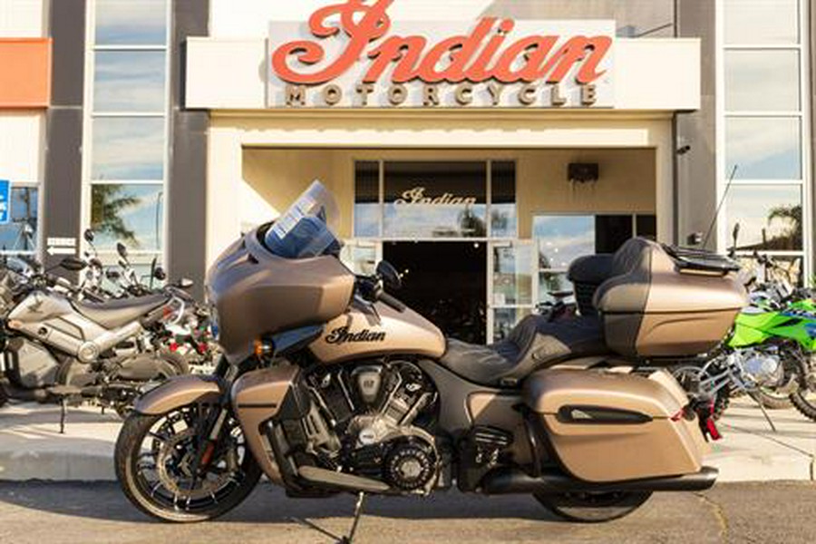 2025 Indian Motorcycle Roadmaster® PowerPlus Dark Horse® with 112