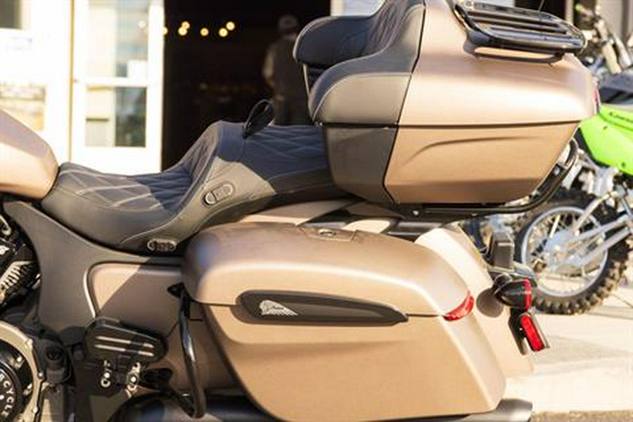 2025 Indian Motorcycle Roadmaster® PowerPlus Dark Horse® with 112