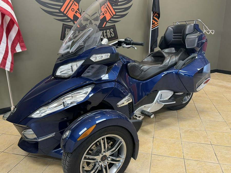 2010 Can-Am™ Spyder Roadster RT