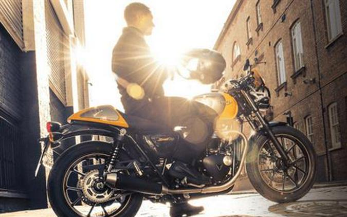 2017 Triumph Street Cup