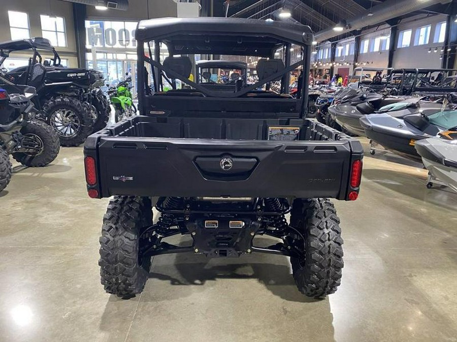 2024 Can-Am® Defender MAX Lone Star HD10