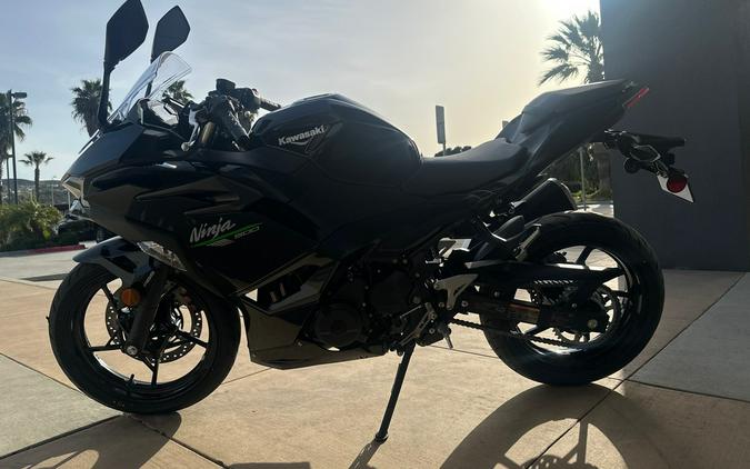 2024 KAWASAKI NINJA 500