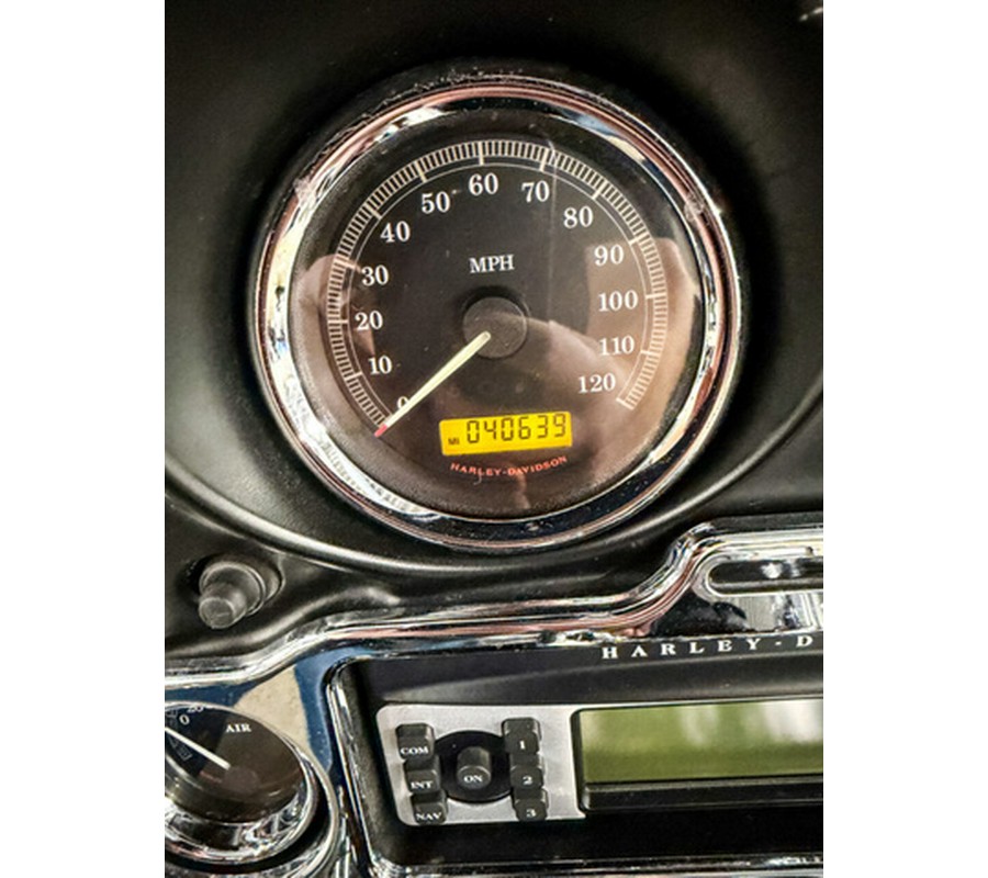 2010 Harley-Davidson FLHTCU - Ultra Classic Electra Glide