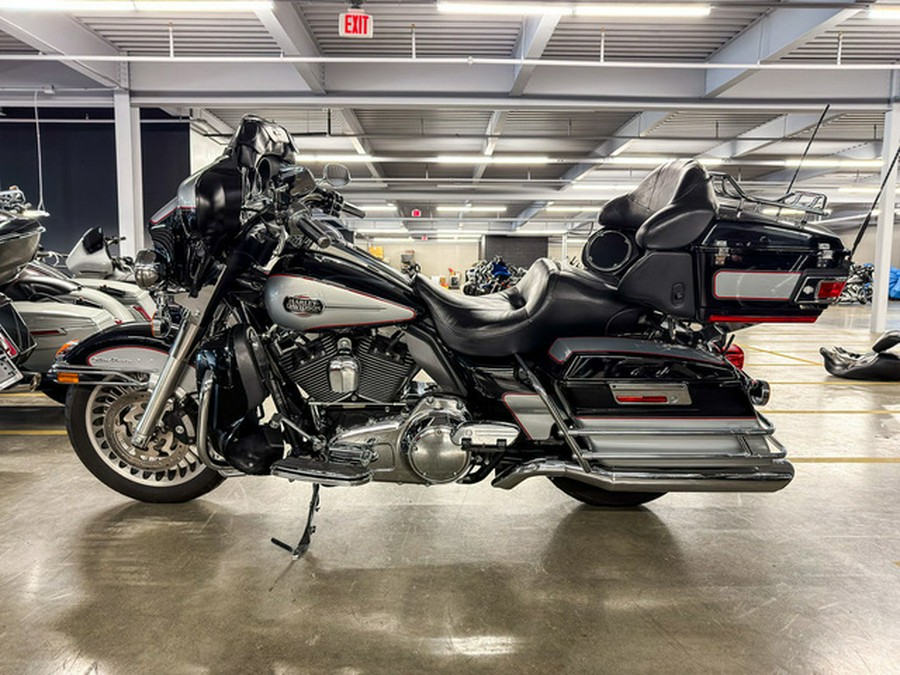 2010 Harley-Davidson FLHTCU - Ultra Classic Electra Glide