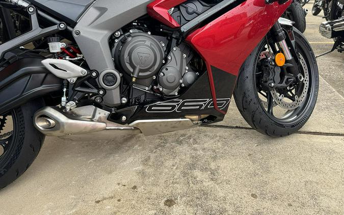 2025 Triumph Daytona 660 Carnival Red/Sapphire Black