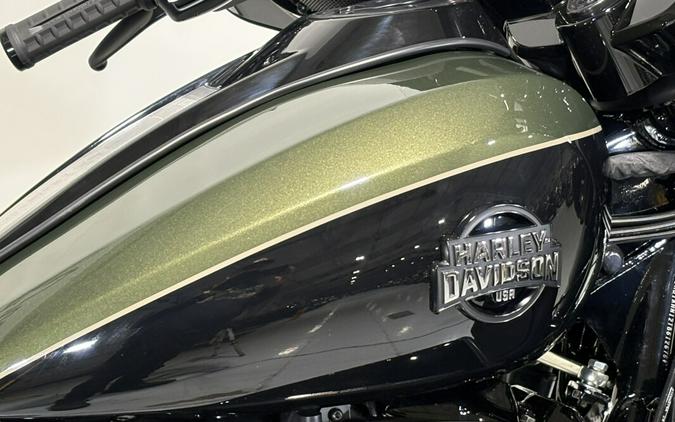 2026 Harley-Davidson® Street Glide Limited Olive Steel Metallic / Vivid Black Black Trim