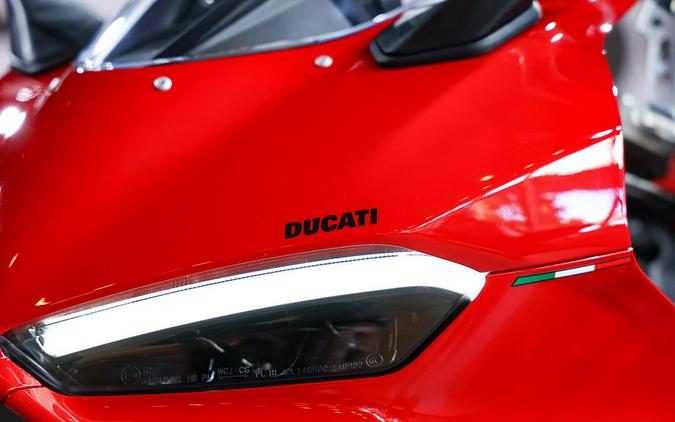2027 Ducati Panigale V2 S 896