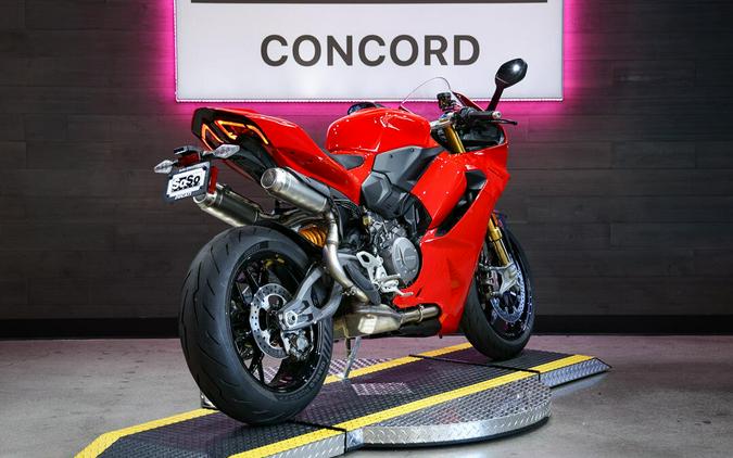 2027 Ducati Panigale V2 S 896